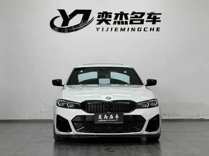 BMW 3 Series 2023 Model 325i M Sports Night Set