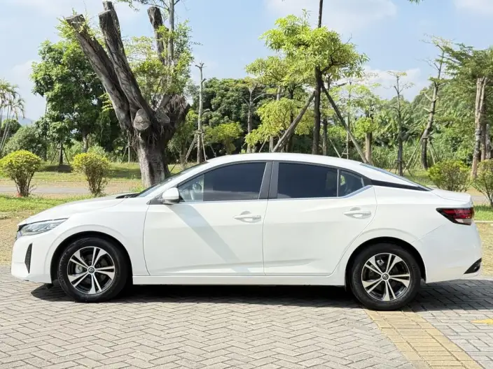 Nissan Sylphy 2023 Model 1.6L CVT Yuexiang Edition