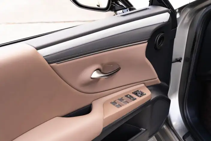 Lexus ES 2025 Model 300h Premium – фото 10