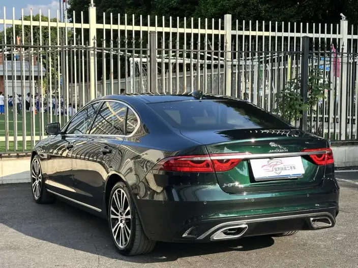 Jaguar XFL 2022 Model 2.0T P250 2WD Exclusive Deluxe Edition
