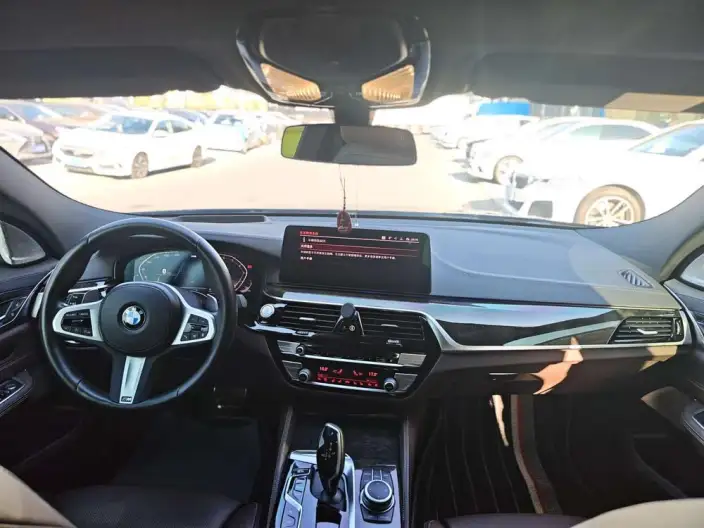 BMW 6 Series GT 2021 Model 630i M Sports Traveler Edition – фото 10