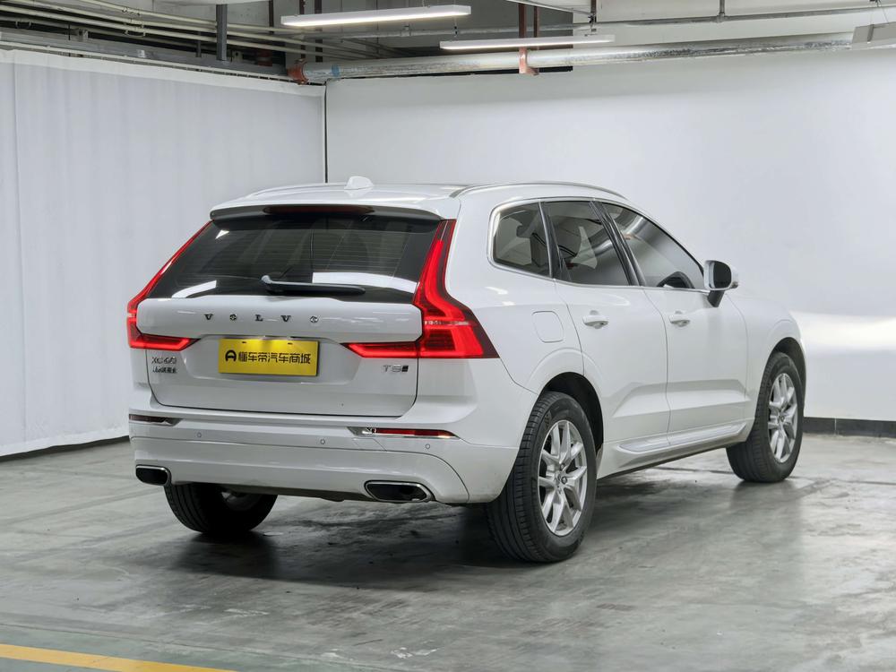 Volvo XC60 2021 T5 AWD Intelligent Refined Luxury – фото 7