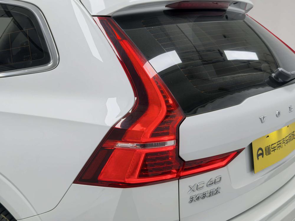 Volvo XC60 2021 T5 AWD Intelligent Refined Luxury – фото 13