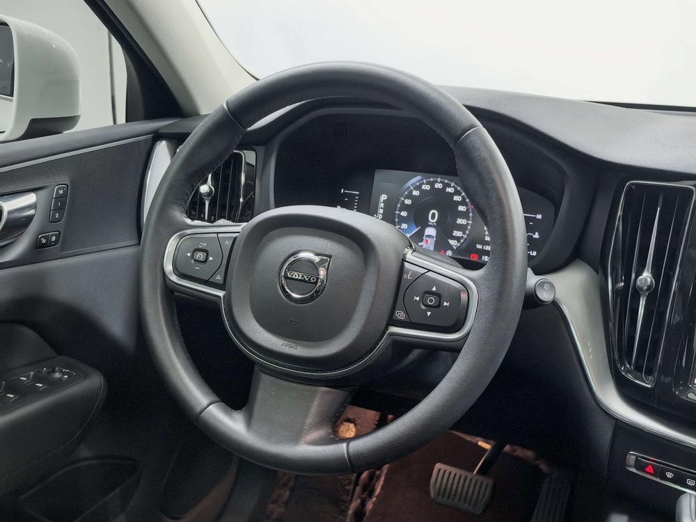 Volvo XC60 2021 T5 AWD Intelligent Refined Luxury – фото 16