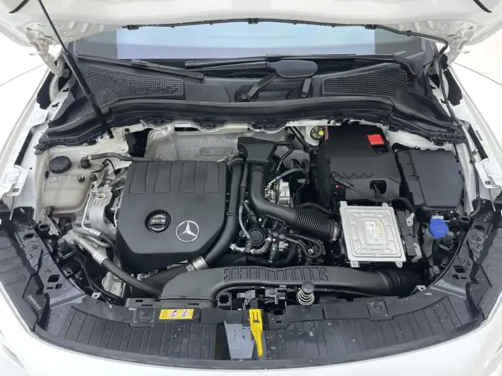 Mercedes-Benz GLA 2022 Model GLA 180 – фото 10