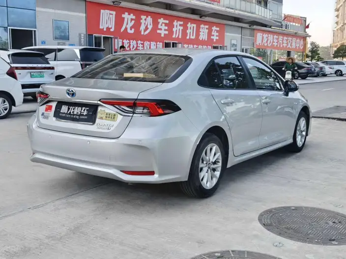 Toyota Corolla 2021 Model Hybrid 1.8L E-CVT Elite Edition – фото 5