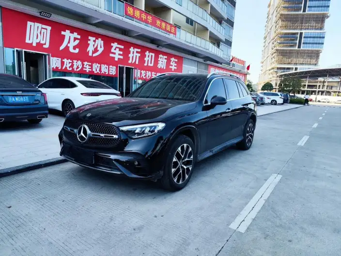 Mercedes-Benz GLC 2023 Model Facelift GLC 260 L 4MATIC Luxury Model 5 seat