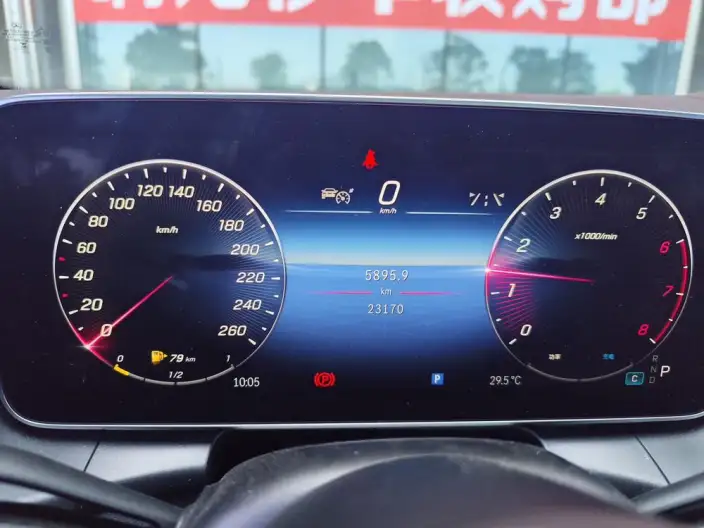 Mercedes-Benz GLC 2023 Model Facelift GLC 260 L 4MATIC Luxury Model 5 seat – фото 7
