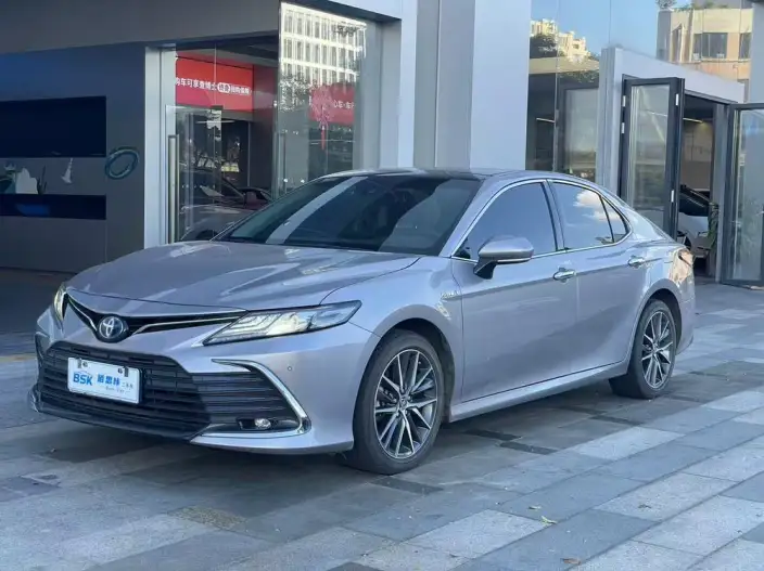 Toyota Camry 2021 Model Hybrid 2.5HG Deluxe Edition – фото 1