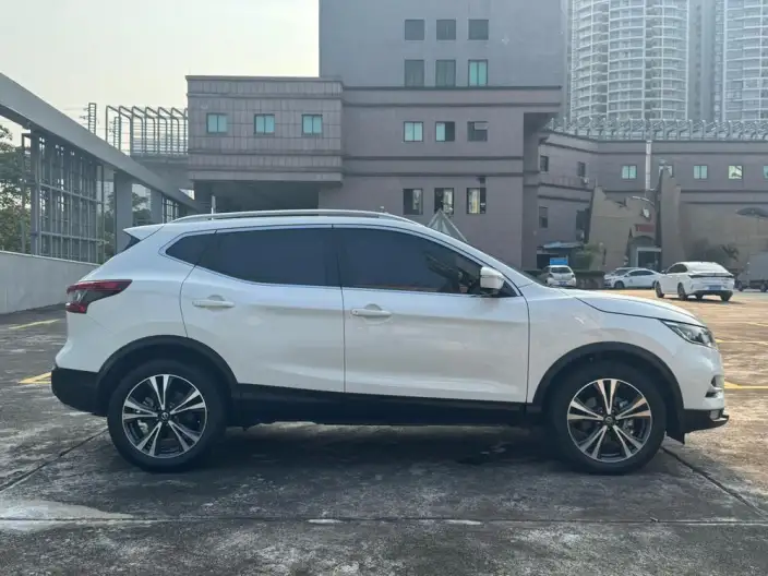 Nissan Qashqai 2022 Model 2.0L XV Prem. Deluxe Edition – фото 8