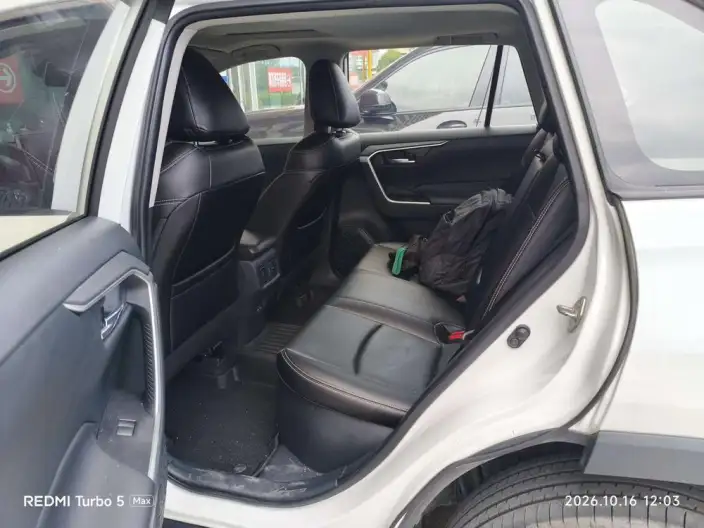 Toyota RAV4 2022 Model Hybrid 2.5L CVT 2WD Elite Edition – фото 9