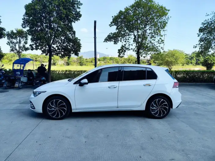 Volkswagen Golf 2023 Model Facelift 200TSI DSG Pro
