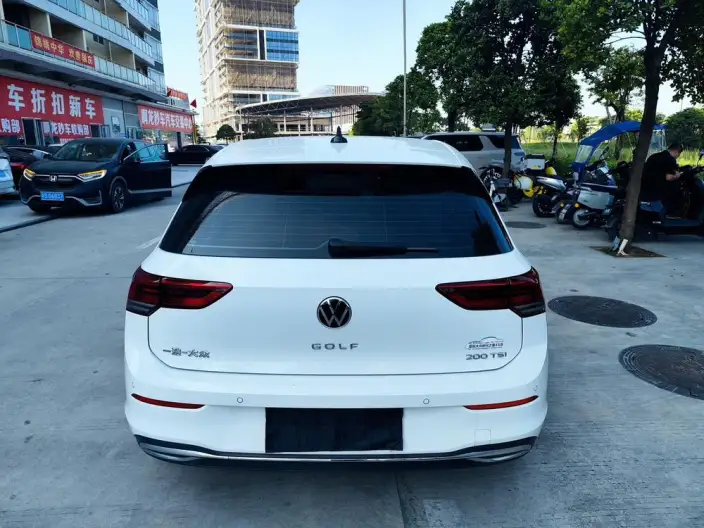 Volkswagen Golf 2023 Model Facelift 200TSI DSG Pro