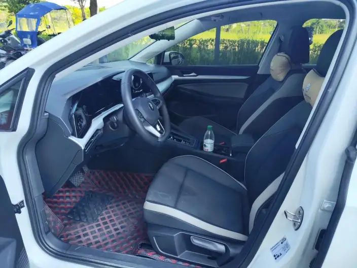 Volkswagen Golf 2023 Model Facelift 200TSI DSG Pro – фото 8