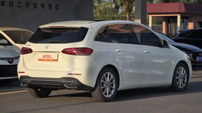 Mercedes-Benz B-Class 2021 Model B 200 Fashion Model – фото 6