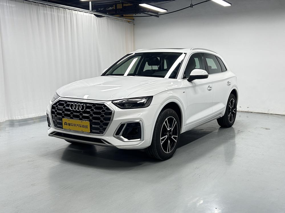 Audi Q5L 2024 модификация 40TFSI Fashion Dynamic