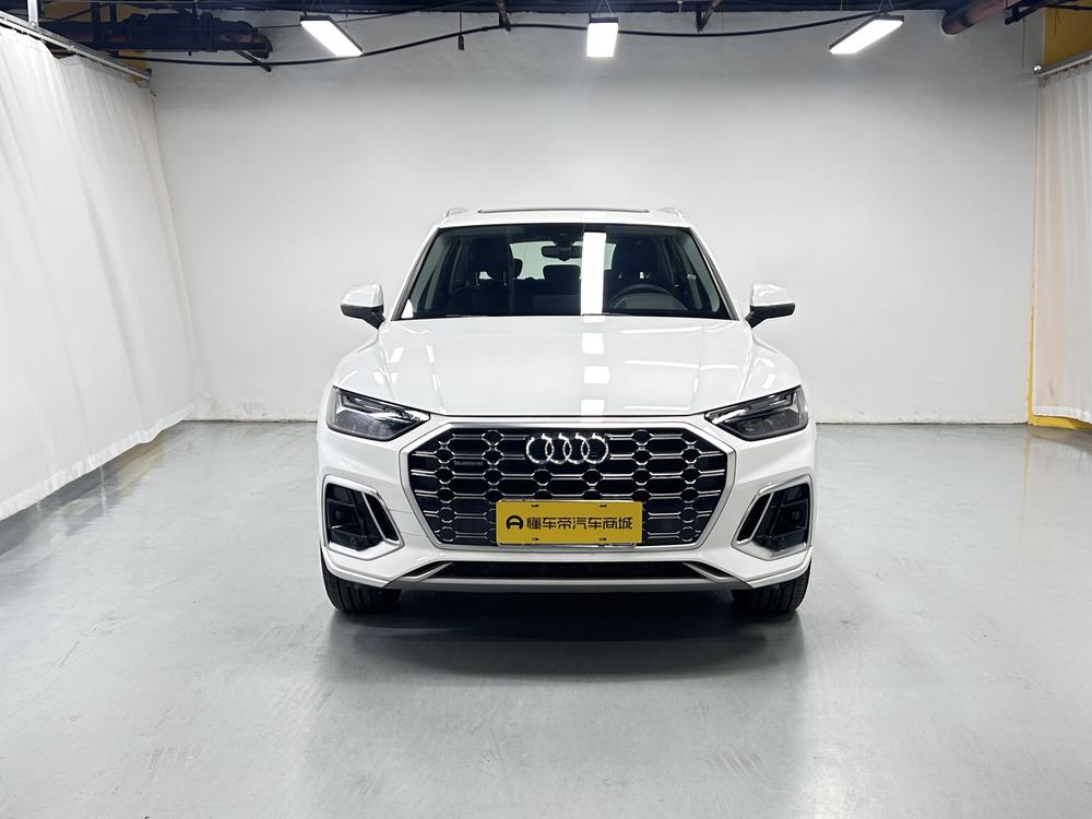 Audi Q5L 2024 модификация 40TFSI Fashion Dynamic