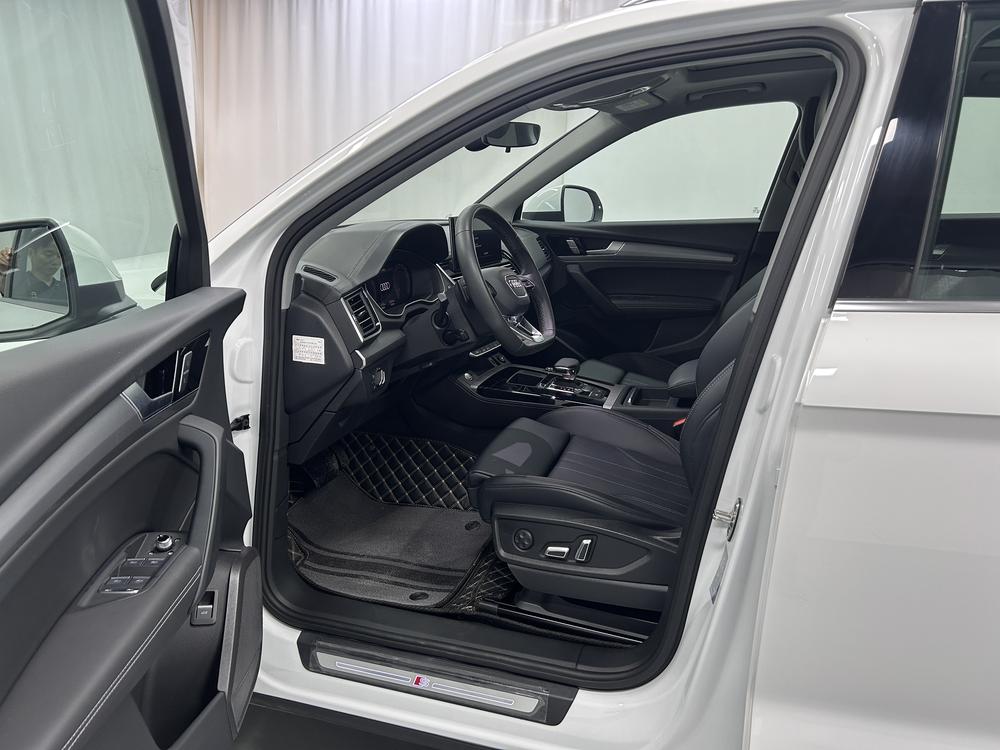 Audi Q5L 2024 модификация 40TFSI Fashion Dynamic – фото 17