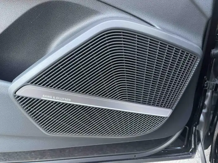 Audi Q5L Sportback 2024 Model 45 TFSI Luxury Model – фото 7