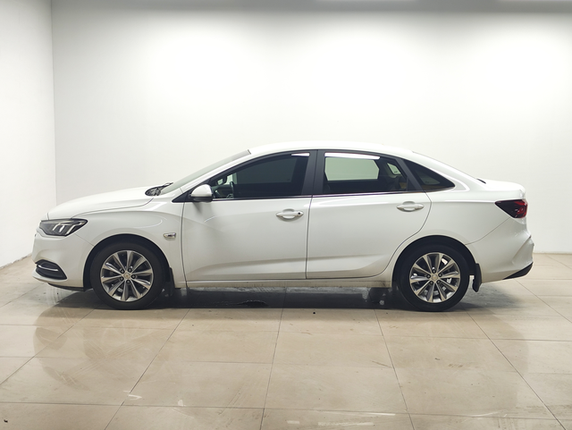 Chevrolet Corolla Модель 2020 года 320 автоматическое Yuexiang Edition