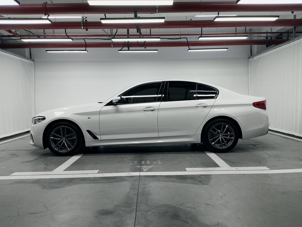BMW 5 Series импорт Модель 2019 года комплектация 525i M Sports Set