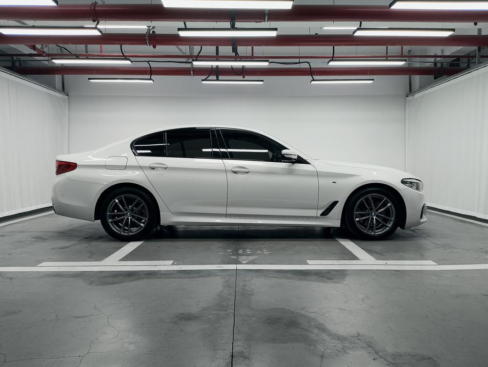 BMW 5 Series импорт Модель 2019 года комплектация 525i M Sports Set – фото 8