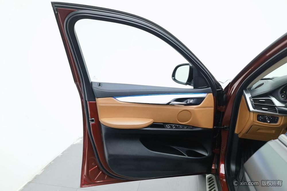 BMW X6 Модель 2018 года xDrive35i Leading – фото 21