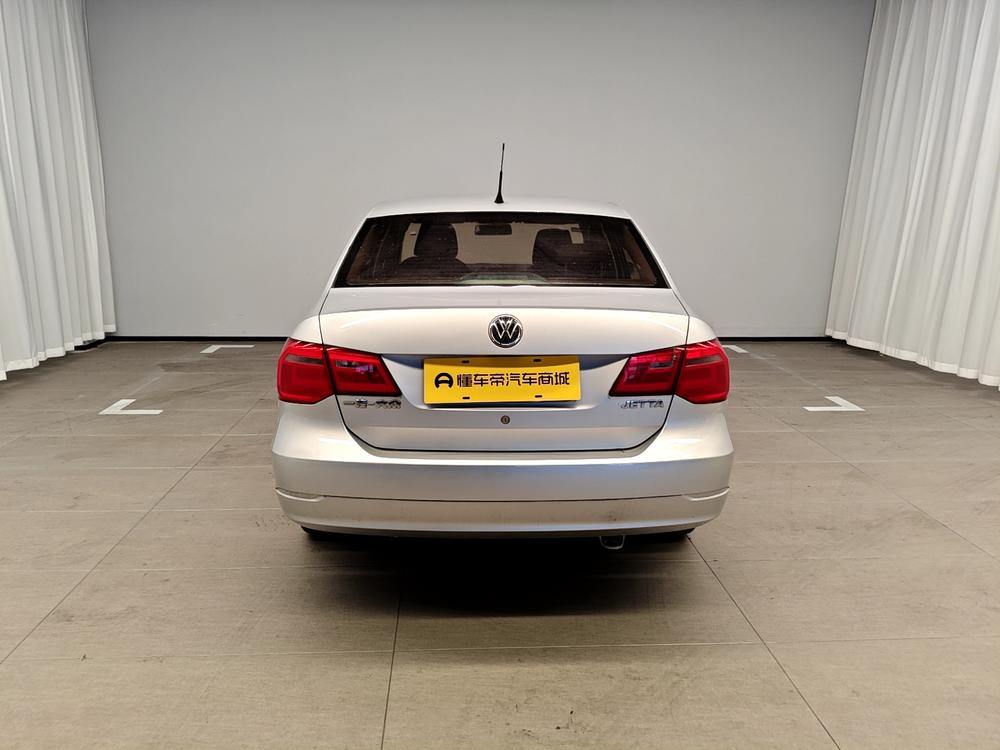 Volkswagen Jetta 2013 1.6L Manual Comfort – фото 6