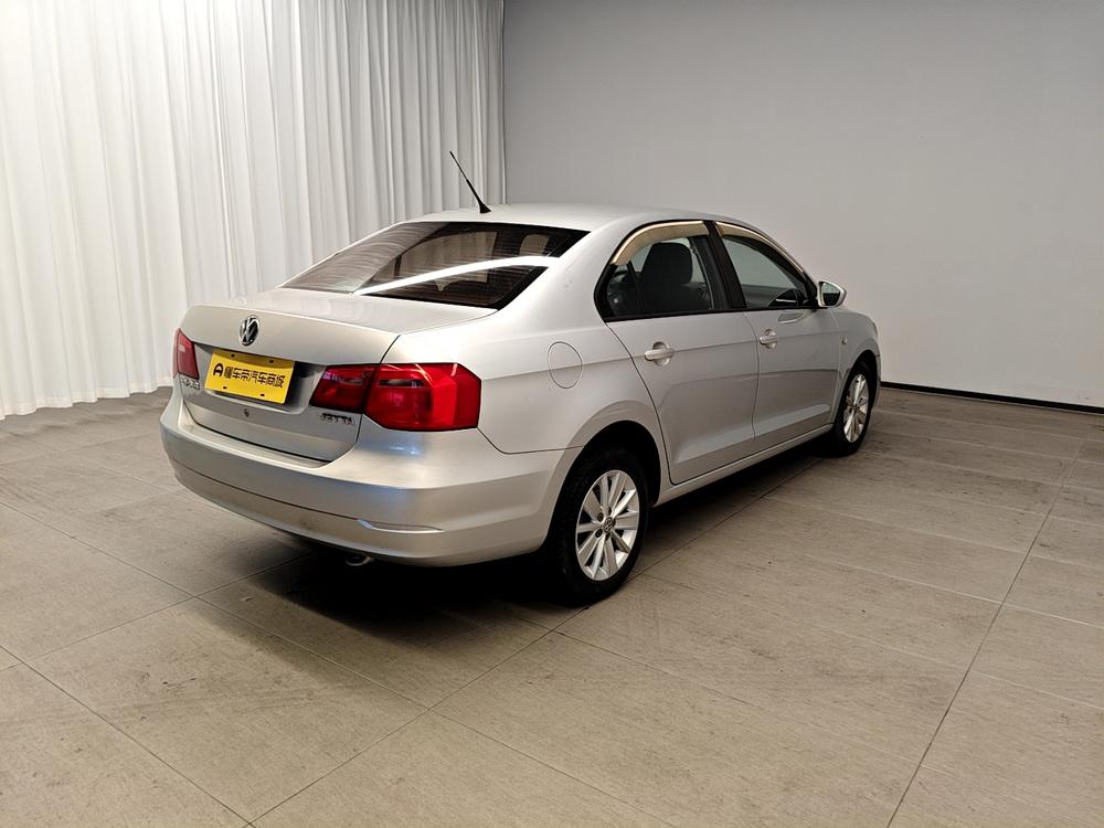 Volkswagen Jetta 2013 1.6L Manual Comfort – фото 7