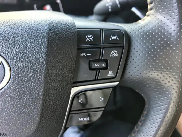 Toyota Camry 2024 Model Hybrid 2.0HGVP Deluxe Edition – фото 8