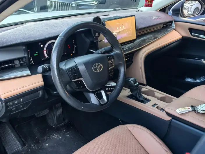 Toyota Camry 2024 Model Hybrid 2.0HGVP Deluxe Edition – фото 9
