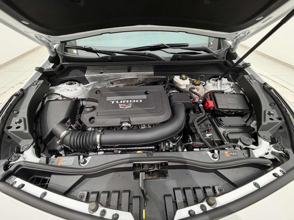 Cadillac XT4 2023 28T 2WD Premium – фото 9