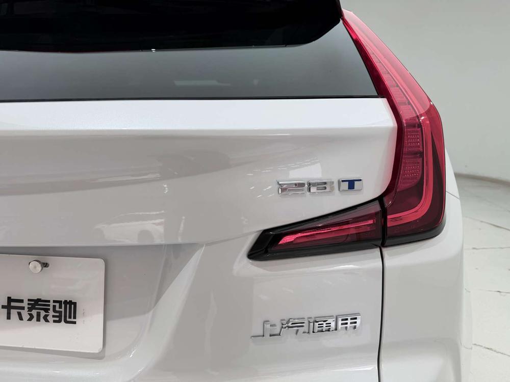 Cadillac XT4 2023 28T 2WD Premium – фото 11