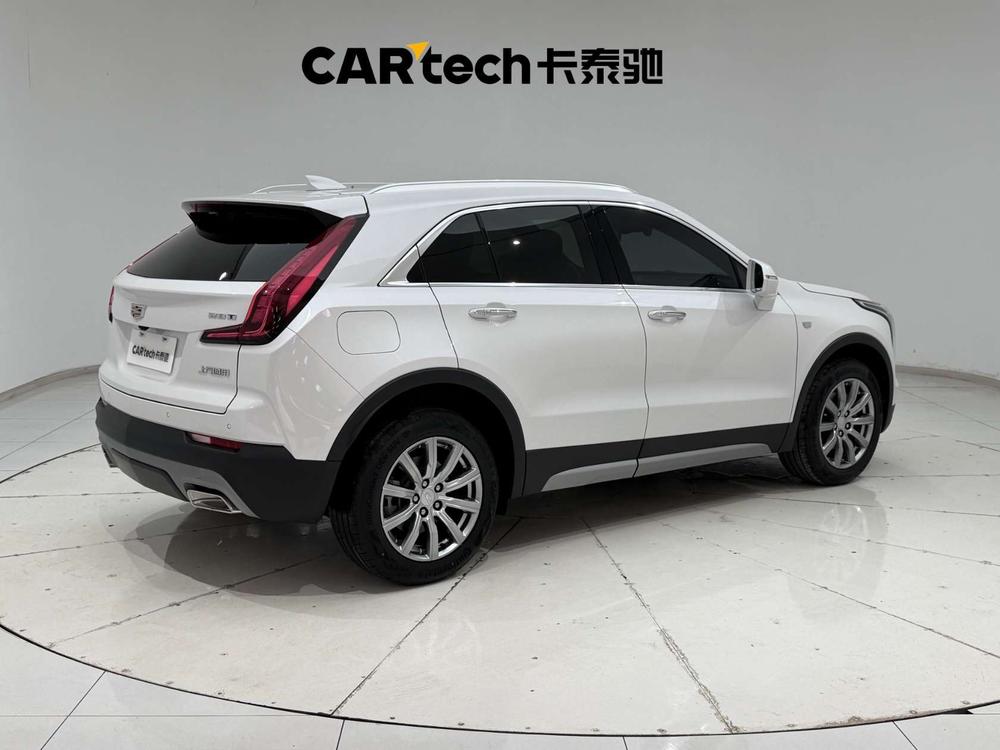 Cadillac XT4 2023 28T 2WD Premium – фото 12