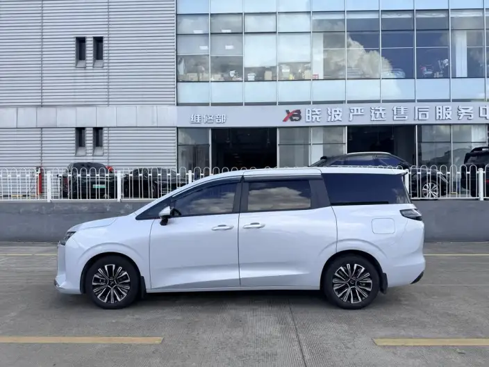 Xingguang 730 PHEV 2025 Model 125km Luxury Model