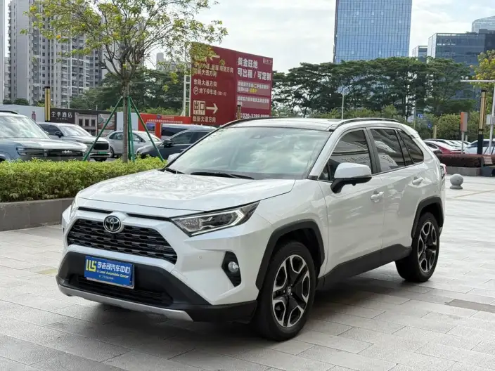 Toyota RAV4 2022 Model 2.0L CVT 2WD Premium Edition