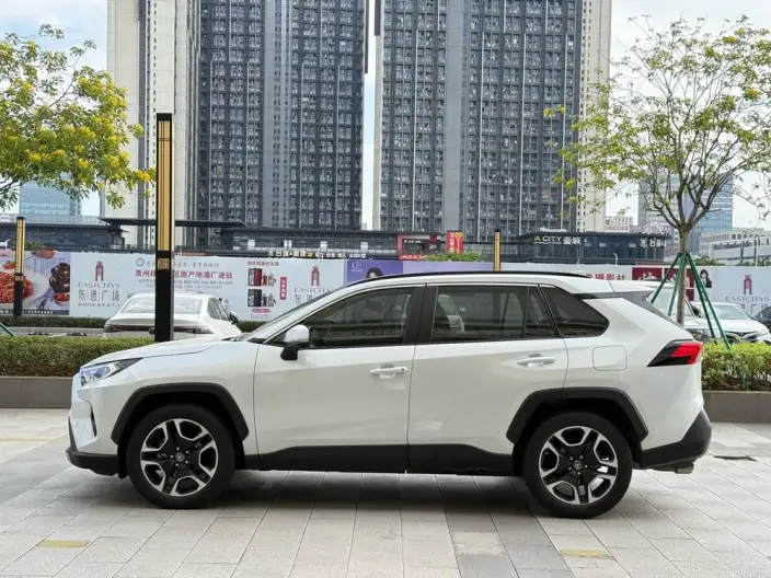 Toyota RAV4 2022 Model 2.0L CVT 2WD Premium Edition