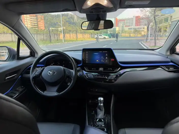 Toyota C-HR 2021 Model Hybrid 2.0L E-CVT Premium Edition – фото 7