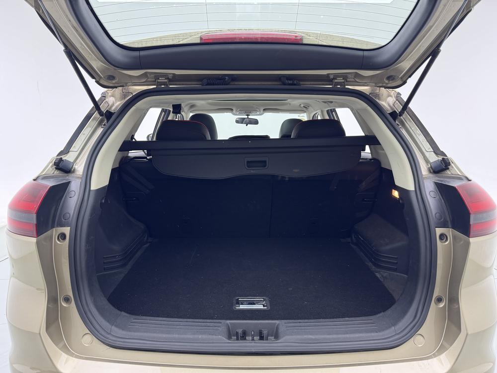 Geely Boyue 2018 1.8TD Automatic 2WD Smart Connect 4G – фото 29