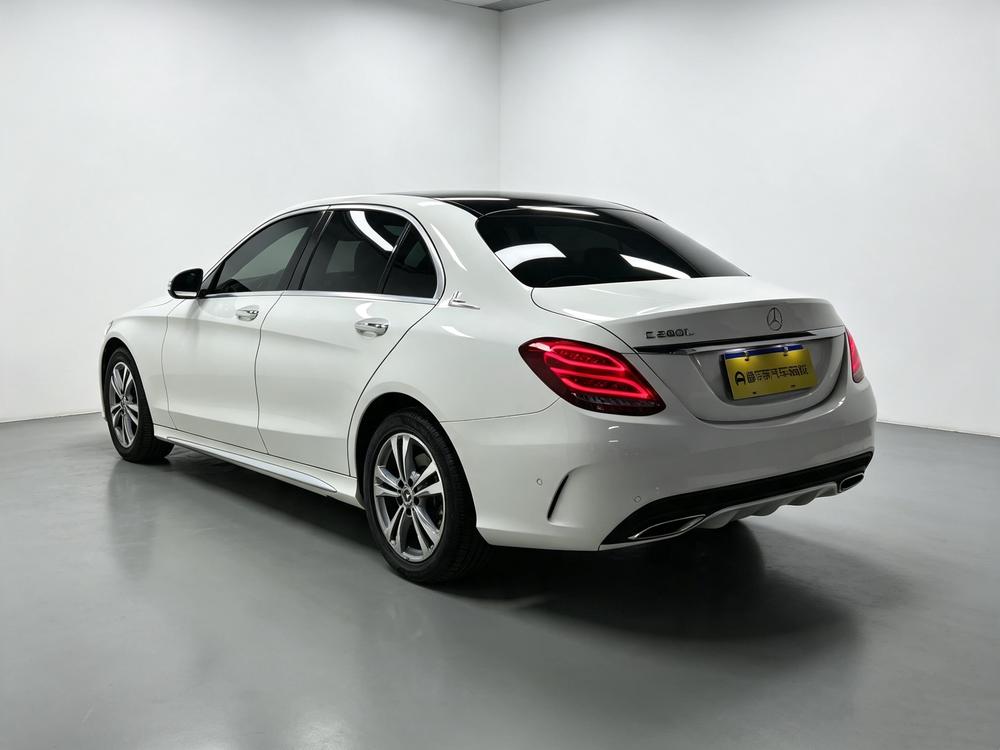 Mercedes-Benz C-Class 2018 C 200 L Sport – фото 5