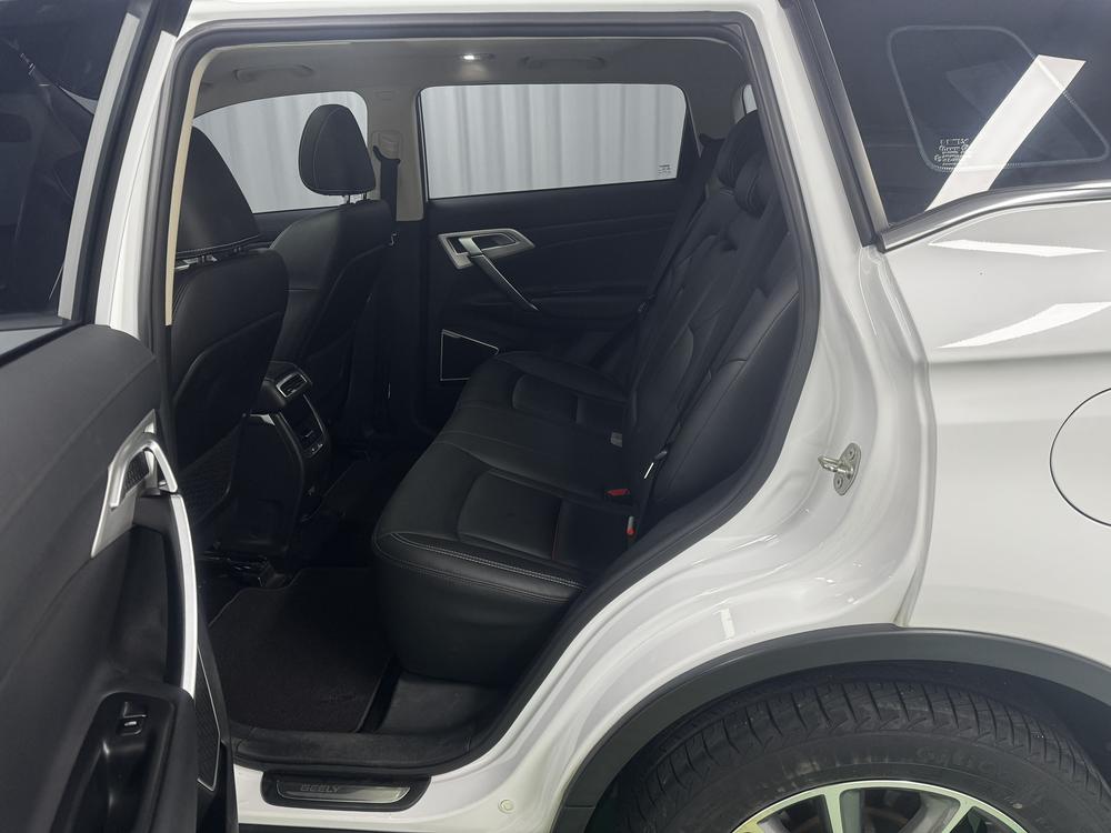 Geely Boyue 2018 1.8TD Automatic 2WD Smart Connect 4G – фото 18