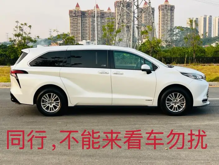Toyota Sienna 2021 Model 2.5L Hybrid Premium Edition – фото 8