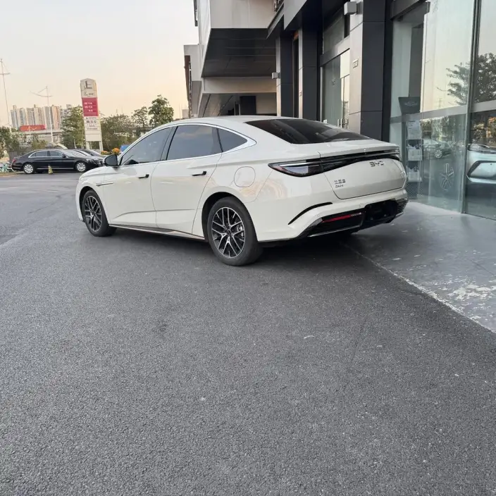 BYD Seal 07DM 2024 Model DM-i 125KM Luxury Model
