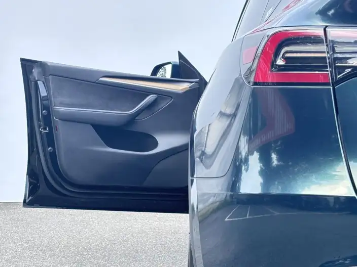 Model Y 2023 Model Long Battery Life Pro All-wheel drive version – фото 9
