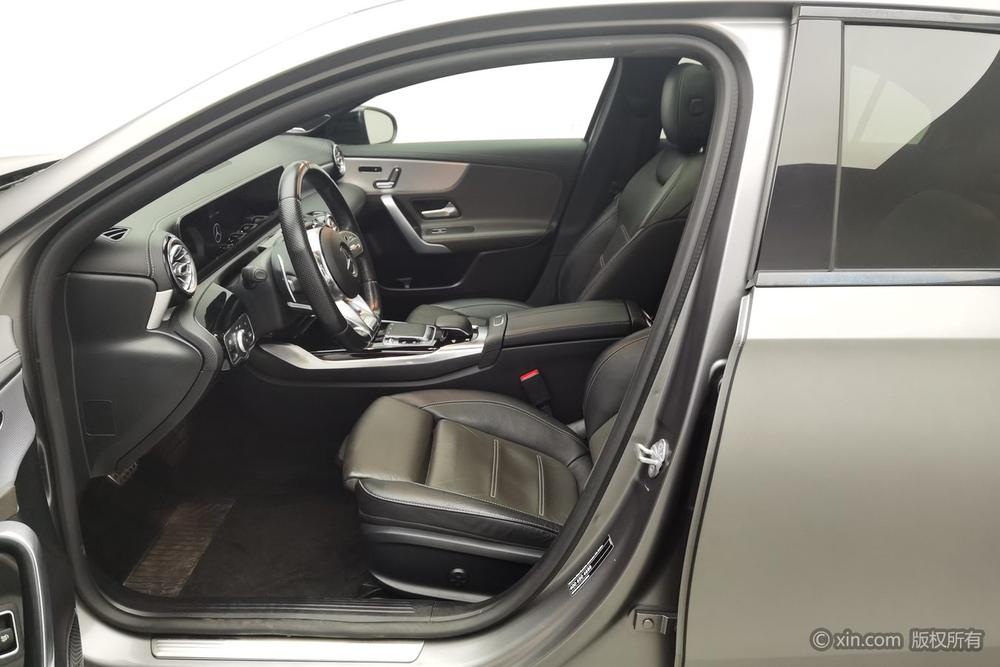 Mercedes-Benz A-Class AMG Модель 2019 года AMG A 35 L 4MATIC – фото 17
