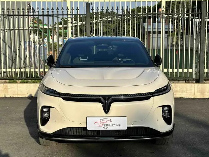 VOYAH Zhiyin 2024 Model Long Battery Life Pro Supercharged version