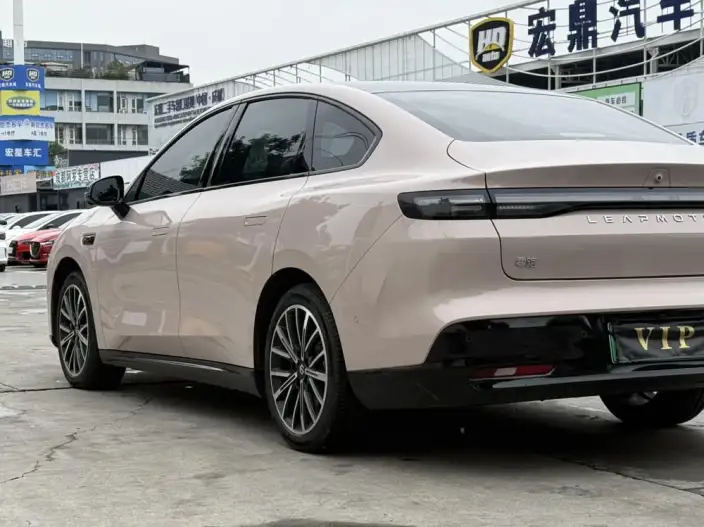 Leapmotor B01 2025 Model 650 Yuexiang Edition – фото 7
