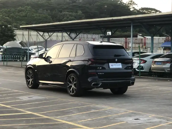 BMW X5 2023 Model xDrive30Li Exclusive Model M Sports Night Set