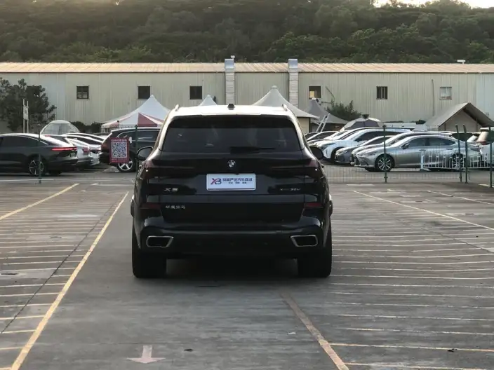 BMW X5 2023 Model xDrive30Li Exclusive Model M Sports Night Set – фото 5