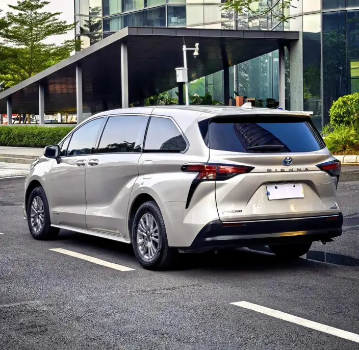 Toyota Sienna 2021 Model 2.5L Hybrid Comfort Edition – фото 5